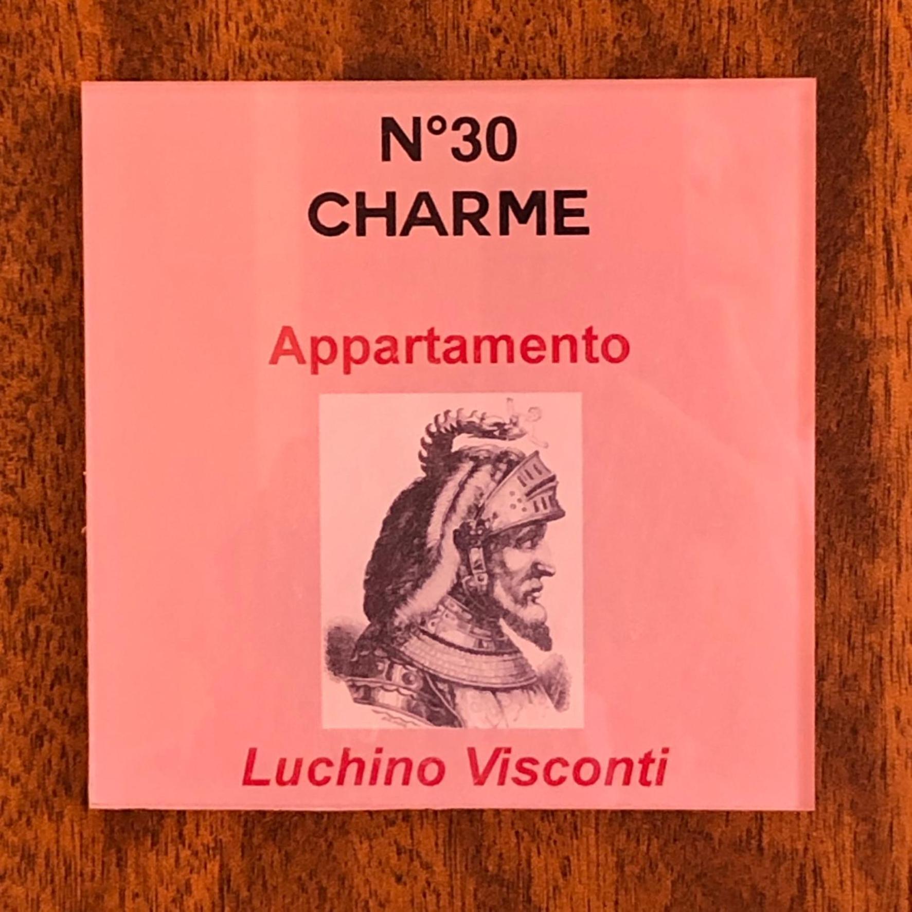 N°30 Charme Apartments Vigevano Exterior foto
